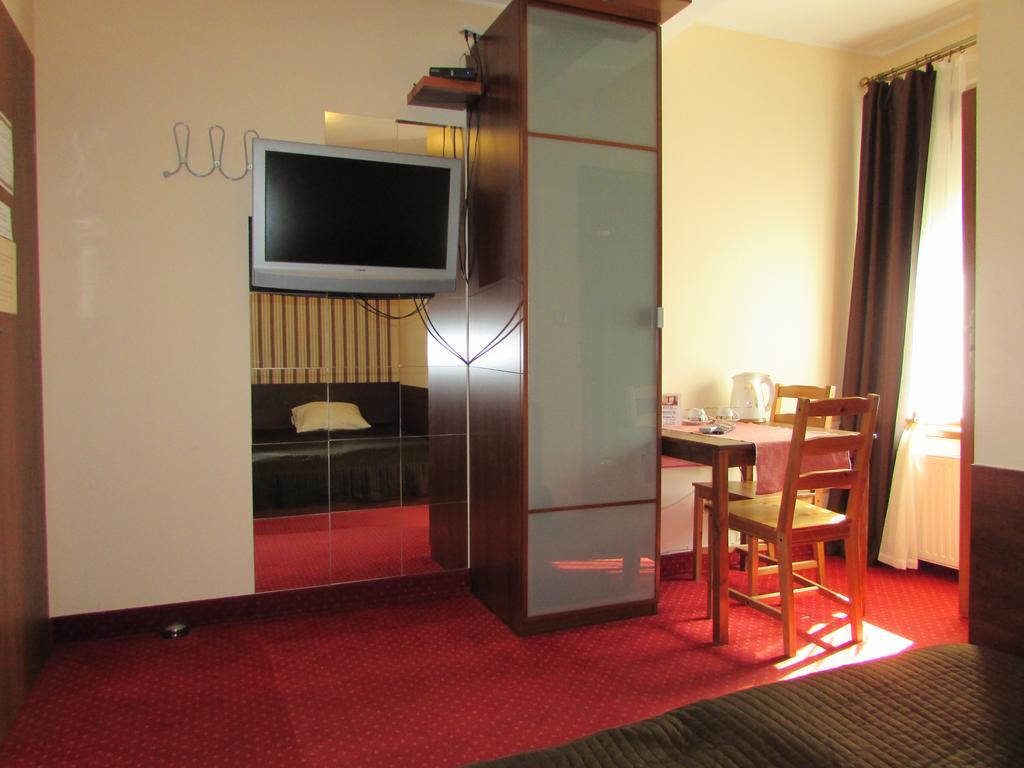 Villa Ventana Poznan City Free Parking Sniadanie W Cenie Cameră foto